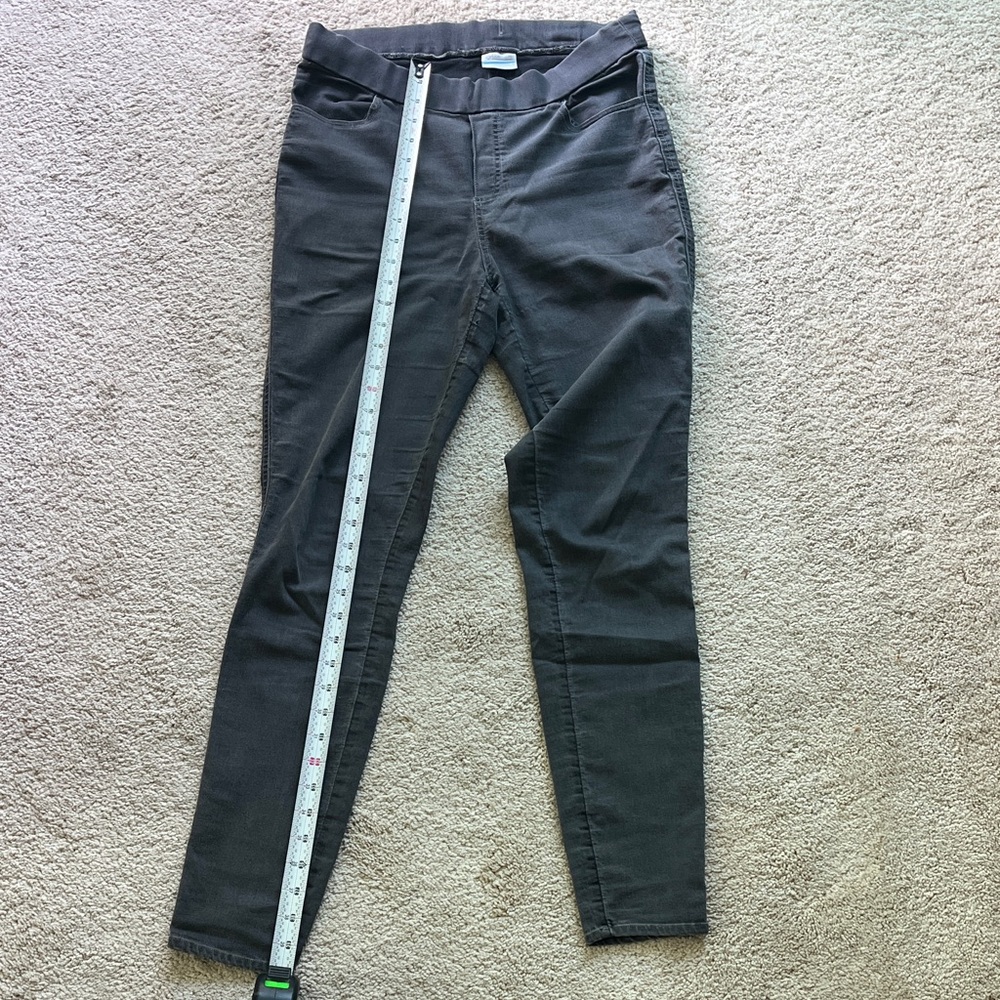Columbia Skinny Pants in Charcoal